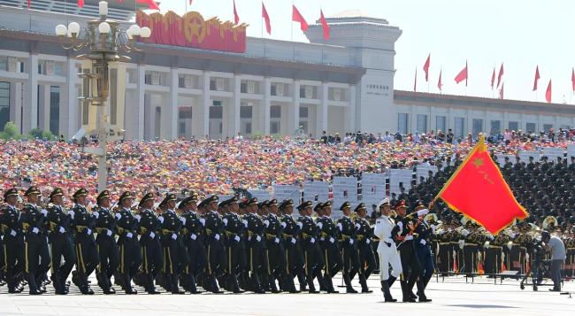 中国海军绕日航行一圈，日本首相即将下台！两大事件同时发生，信号再清晰不过