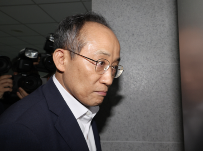 韩特检组：尹锡悦去年3月就开始讨论戒严令，秋庆镐与其通话后三改会议地点阻挠议员投票