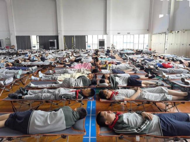 午休出了新国标 学生能睡个好觉了吗 午睡比例上升