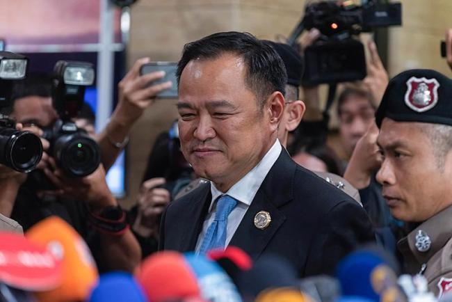 泰国新总理比他信更“友华”吗