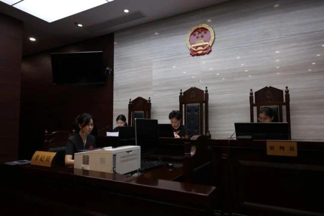 女子赴美生子去世孩子生父成謎 外公申請監(jiān)護權(quán)