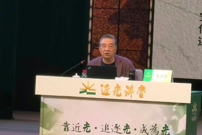 局座白发：真的，头发白了许多，皱纹也多了