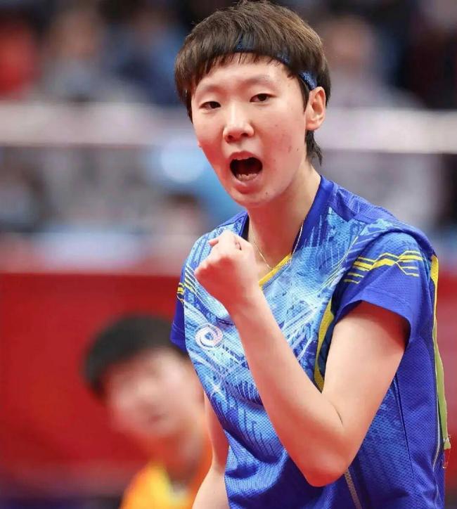 孙颖莎、王曼昱被清华免试录取 国乒双星再续辉煌