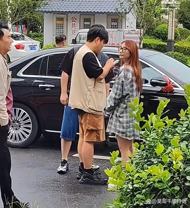 陸虎送妹妹出嫁 溫馨場面感動人心