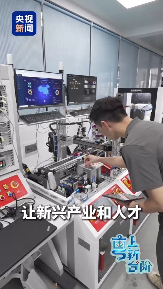 从高校到技校,大学生为何“反向镀金”?