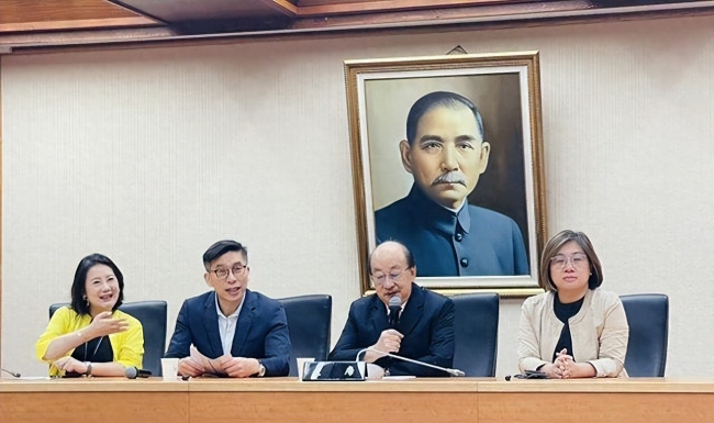 柯建铭续任民进党台立法机构党团总召