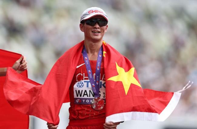 王朝朝獲得男子20公里競走亞軍 中國競走摘得寶貴獎牌