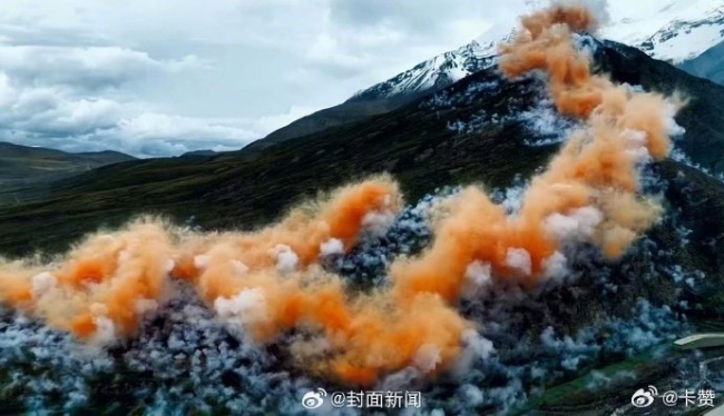 5000米雪山上放了场烟花，为何惊动生态学界？这张百年账单算得人心惊 高原生态难以承受