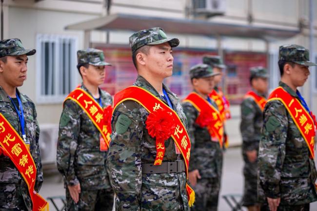 新兵入营仪式感拉满 温暖迎新开启军旅生涯