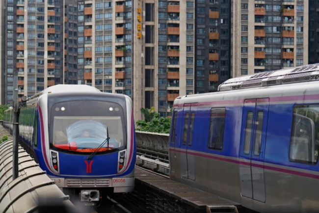 广州地铁多个站点或停运 台风逼近引关注
