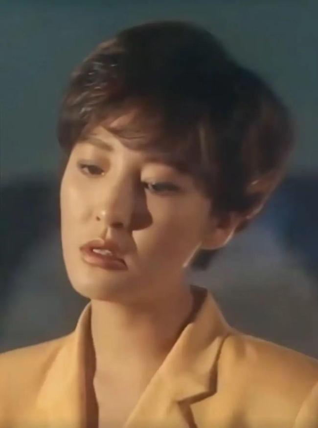 港媒曝60岁女演员雪梨近况，“最美李莫愁”退隐生活令人唏嘘