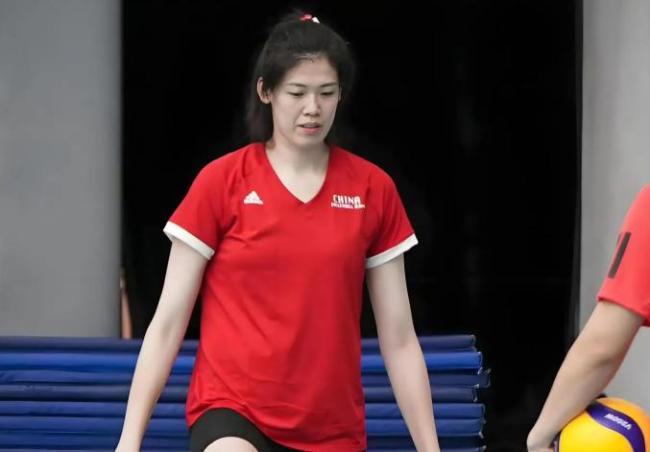 天津女排过招费内巴切 转会谈判背后的较量