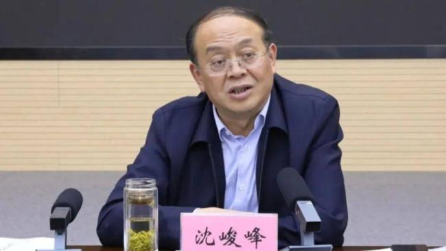 沈峻峰当选江苏徐州市市长 新任市长履新