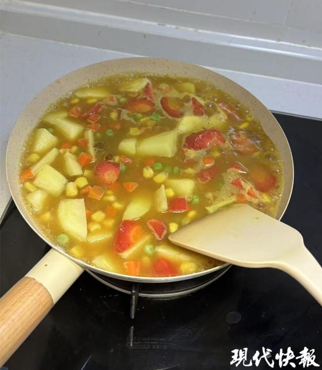 给同事带饭成年轻上班族新流行