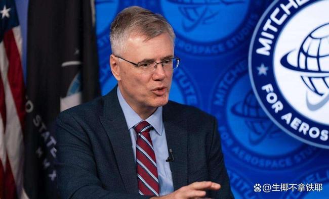 专家:特朗普现在满脑子就是搞钱 空军创新资金告急