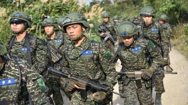 特朗普敲定惩罚性关税，中美连夜磋商 制裁与反制升级