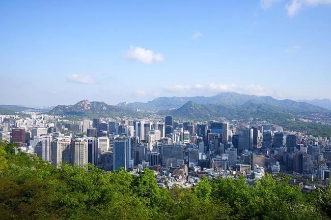 韩国面向中国免签政策今起试行 团体游客可停留15天