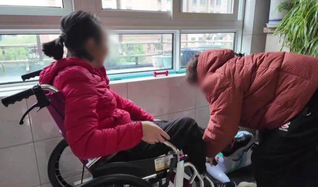 妻子瘫痪被弃丈夫宁坐牢不养妻 检察温情助离婚