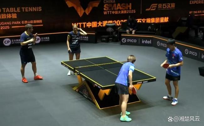 袁励岑/王艺迪3-0晋级混双四强