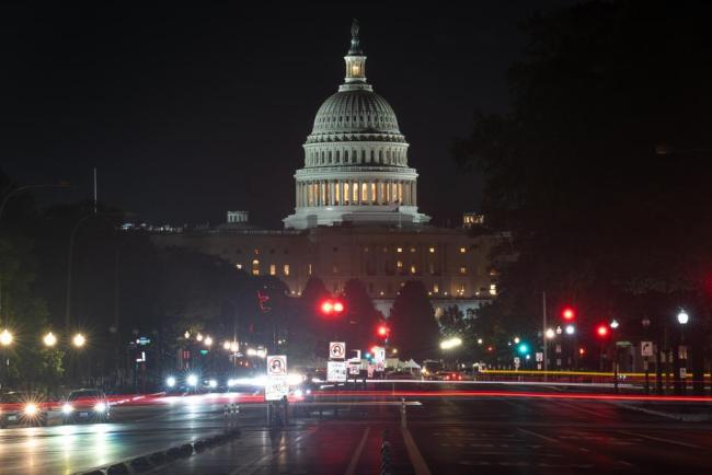 美国政府的“暂停”一直是政党斗争的受害者，