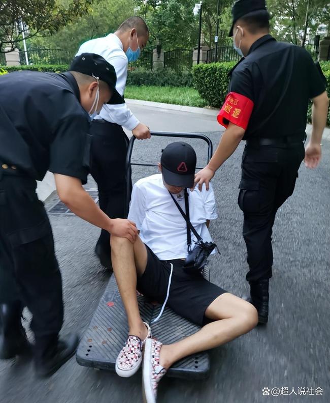 马頔指导李纯停车 恋爱脑歌手终获幸福