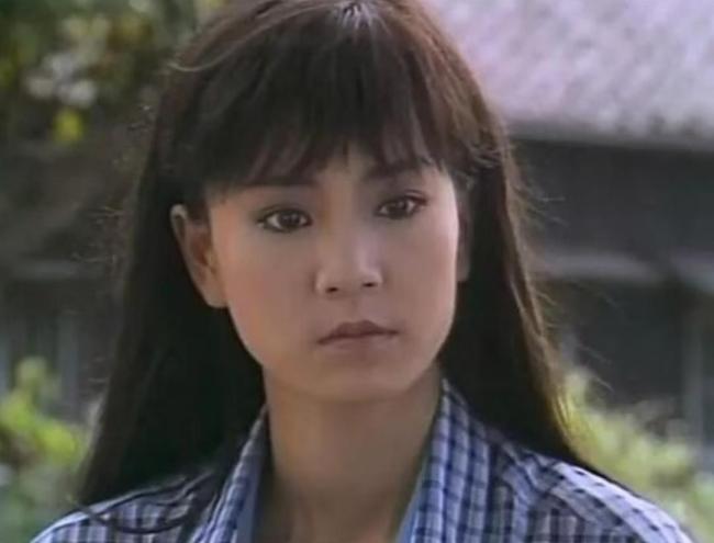 刘雪华不知“邪修”只懂修鞋 从琼瑶女郎到自毁形象的转变
