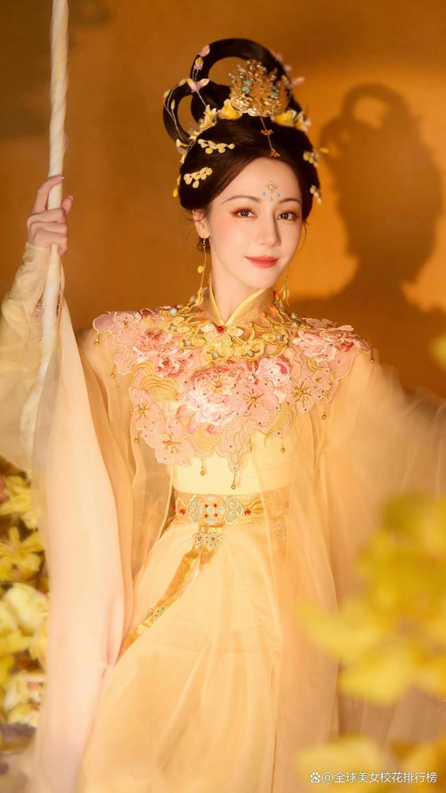 『迪丽热巴』天女散花尽显东方美学 一舞倾城壁纸级美感