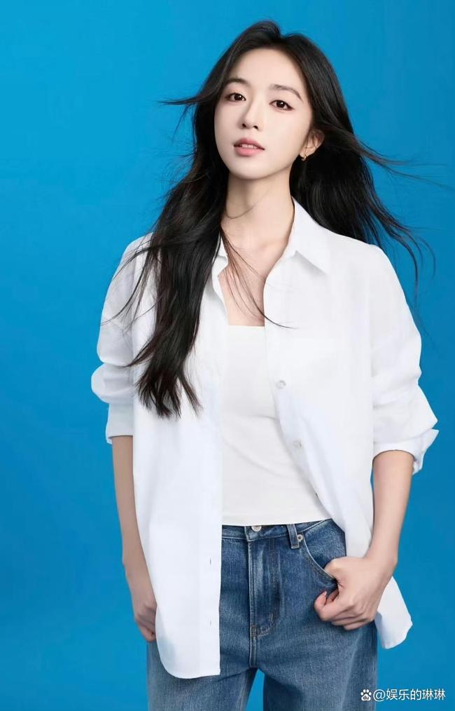 翁青雅回应签公司 转型之路引热议