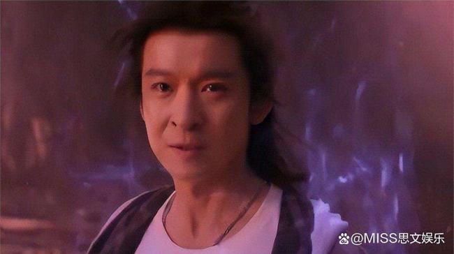 邓超在《刺杀小说家2》中演爽了 赤发鬼对味
