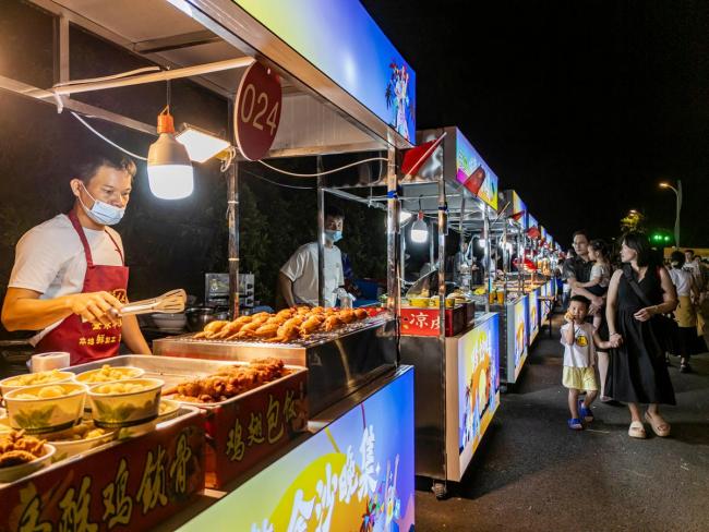 夜市套圈30元1500个圈 火爆出圈的经营智慧