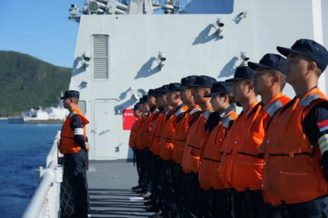 “和平友谊－2025”联演中方参演部队出征