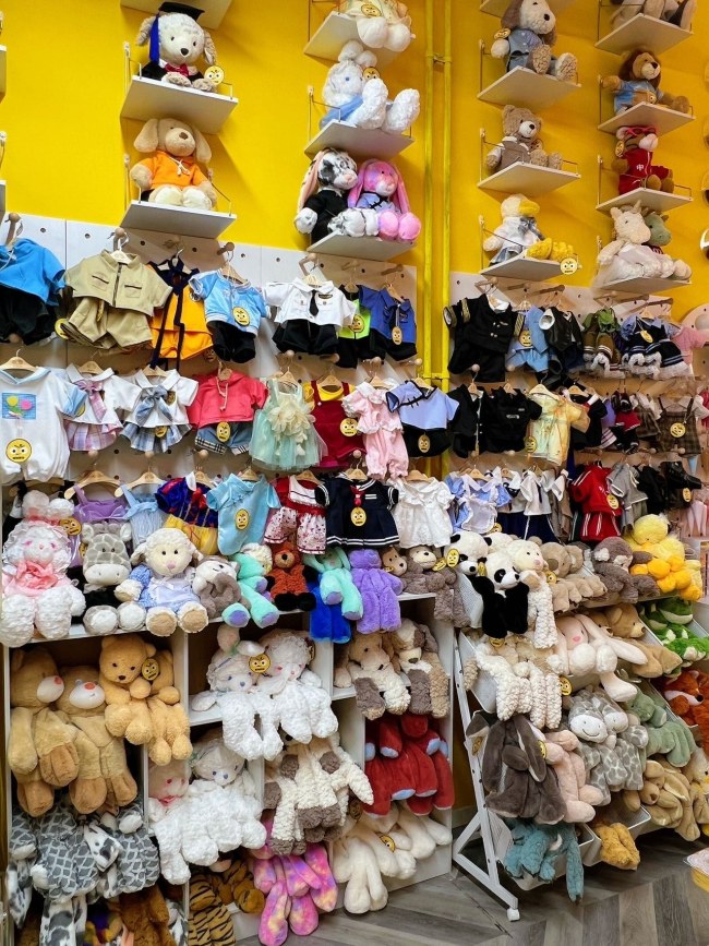 女孩子逛玩偶店会挑花眼吗？