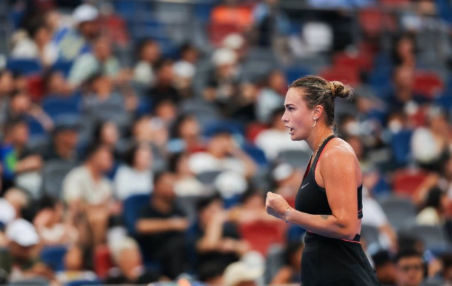 武网19胜0负！卫冕冠军萨巴伦卡2-0晋级 第30次进1000赛八强 豪取19连胜