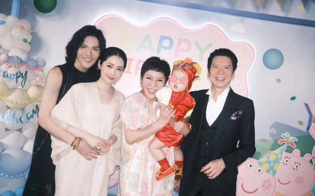 向华强夫妇否认破产传闻