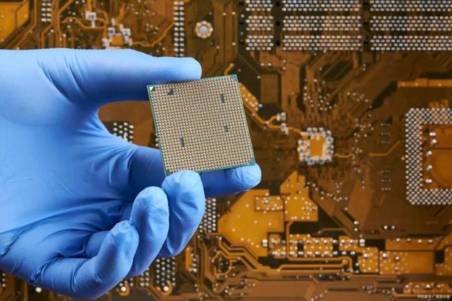 专家：中美博弈进入王牌对杀时刻 稀土芯片成新战场