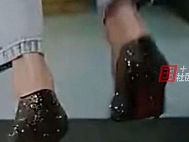 女子点6元饭摔伤索赔21万 法院判了