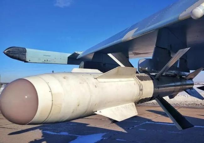 朝鲜“最具威力”核武器亮相 新型潜射导弹震撼登场