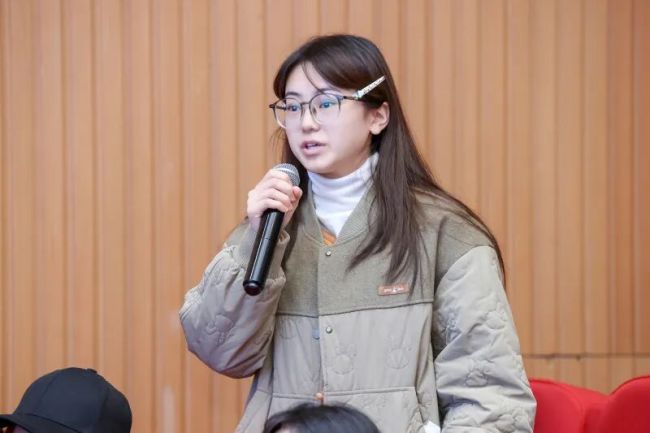 2025年新疆“絲路捉謠記”網(wǎng)絡(luò)辟謠公開課在烏魯木齊舉辦