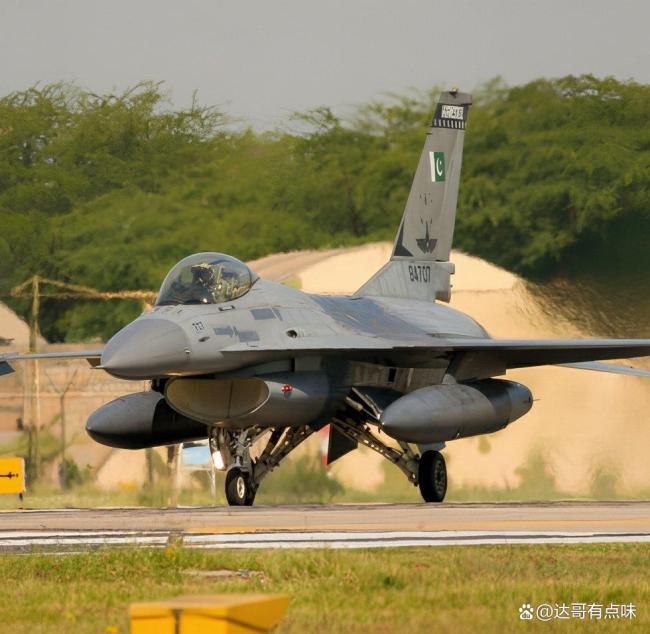 巴基斯坦和阿富汗边境为啥冲突不断 塔利班问题再引争端