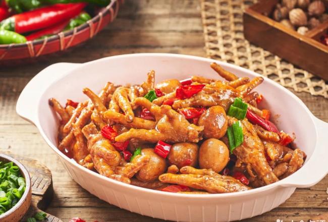 女子被辣到“呼吸性碱中毒” 吃辣需谨慎