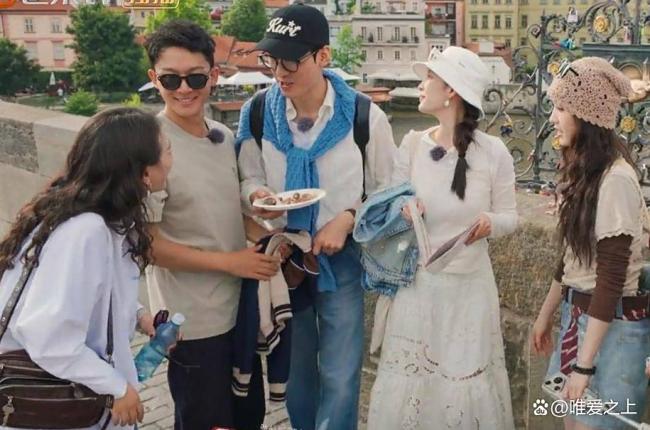 龚俊李沁马念念纯 三张有故事感的脸 龚俊偏疼李沁激发关注