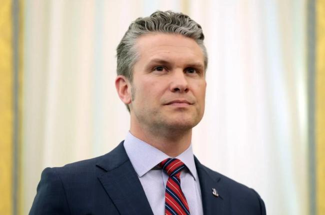 美防长吹嘘替换不合规定美军士兵