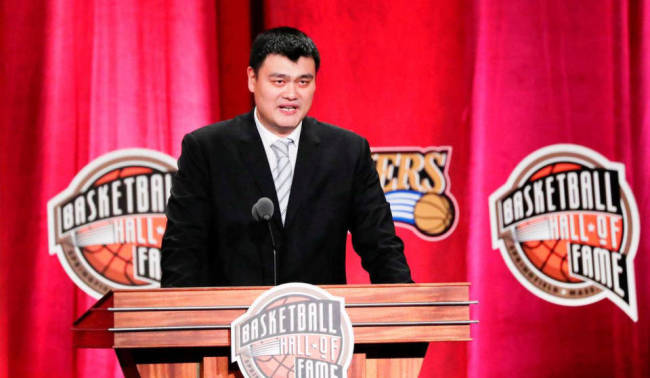 授人以鱼不如授人以渔 NBA给退役球员发养老金 却不如CBA实际 CBA更重视长远发展