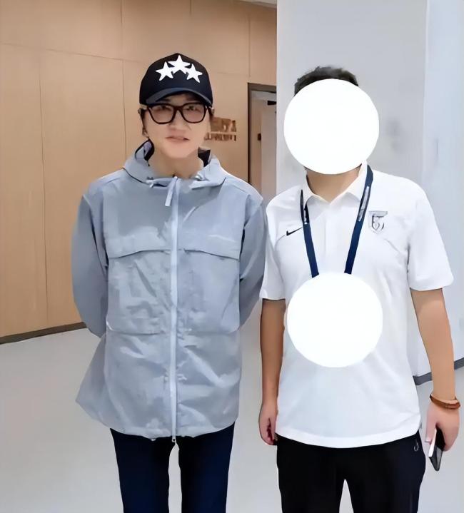 56岁孙楠瘦成“巴掌脸” 健康瘦身引热议