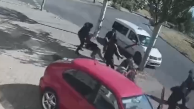 西班牙多名中国公民遭持械抢劫 蒙面歹徒抢走现金