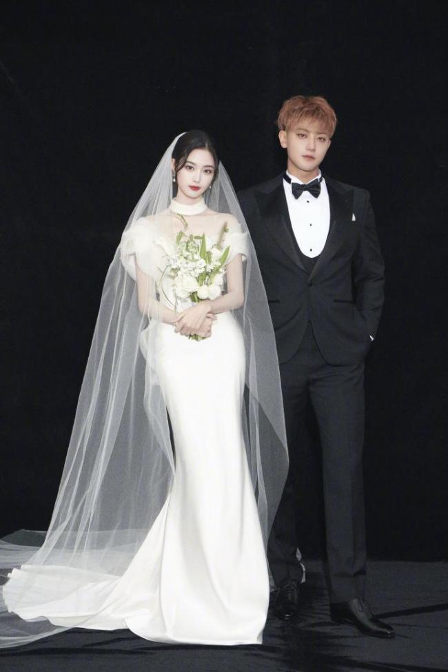 徐艺洋500克拉玻璃戒 婚礼惊喜揭秘