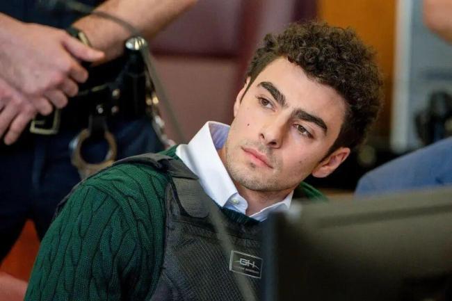 路易吉对所有指控均拒不认罪 面临死刑审判