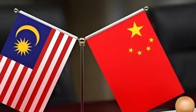 中国是否会派代表参加柬泰和平协议签署仪式?特朗普的条件引发关注