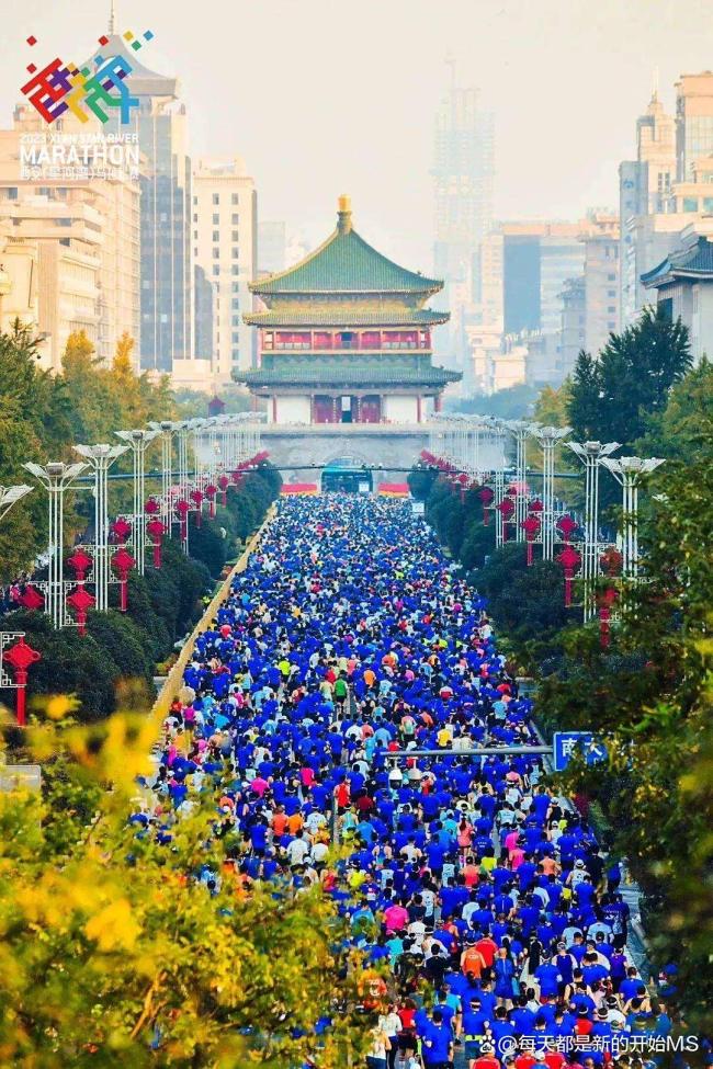 西马的热情点燃的不仅是跑者 穿越历史奔向未来