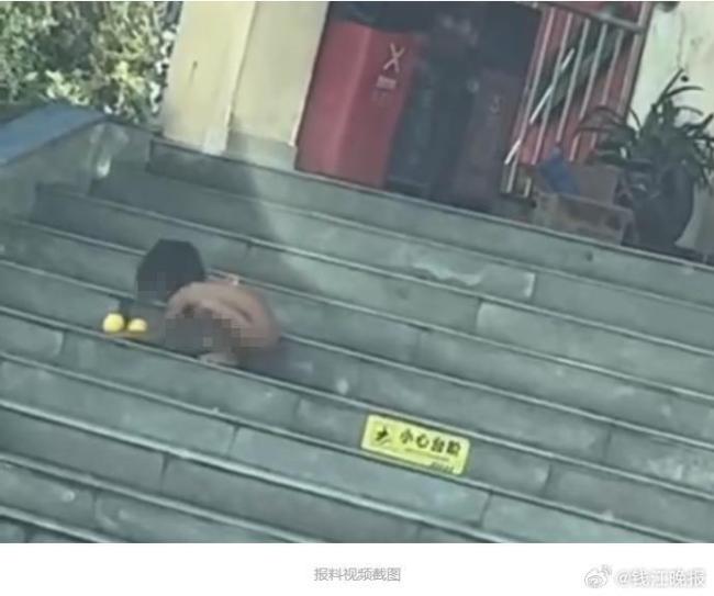 野人孩子事件不是只有打骂才叫虐待